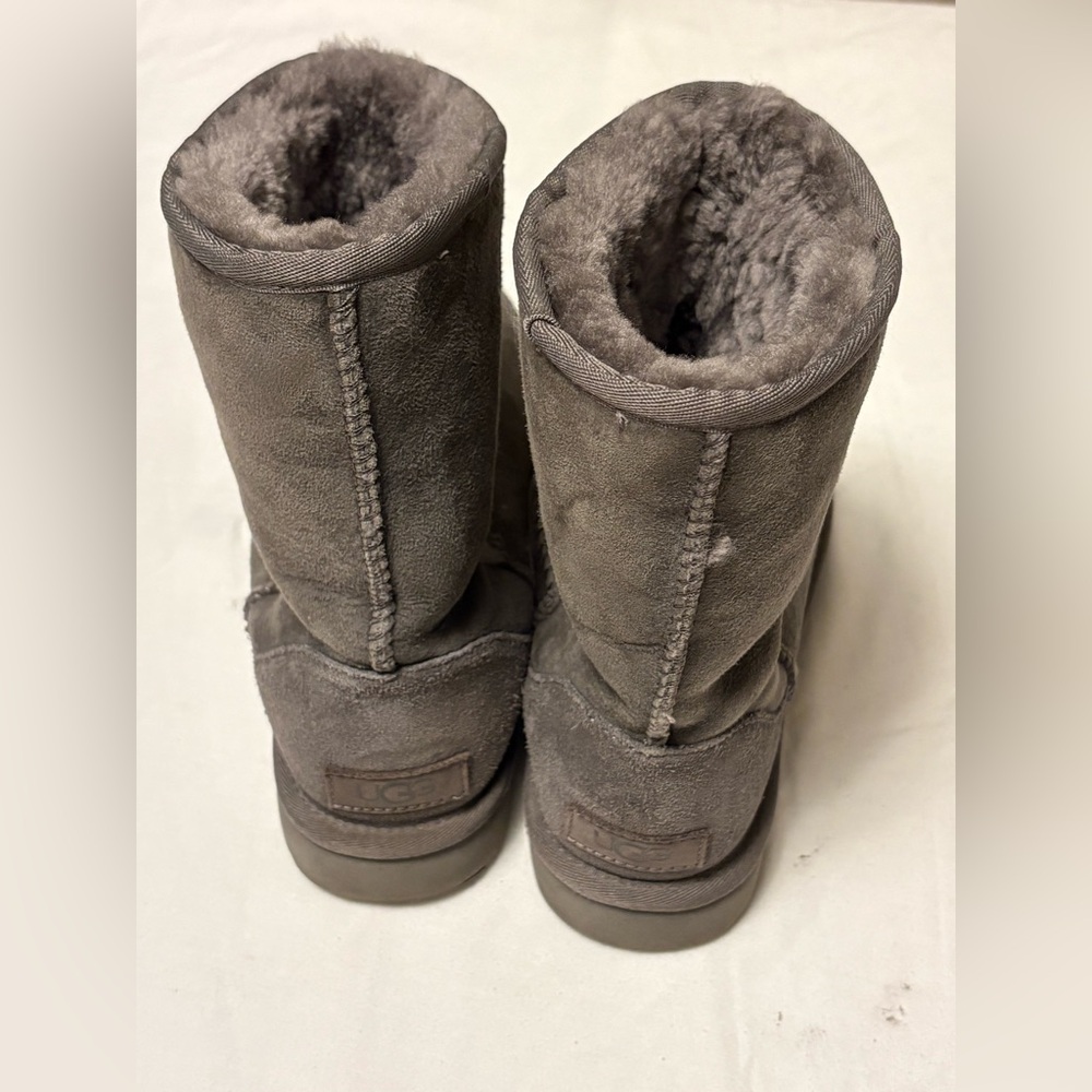 UGG Charcoal Boots - Picture 3 of 6